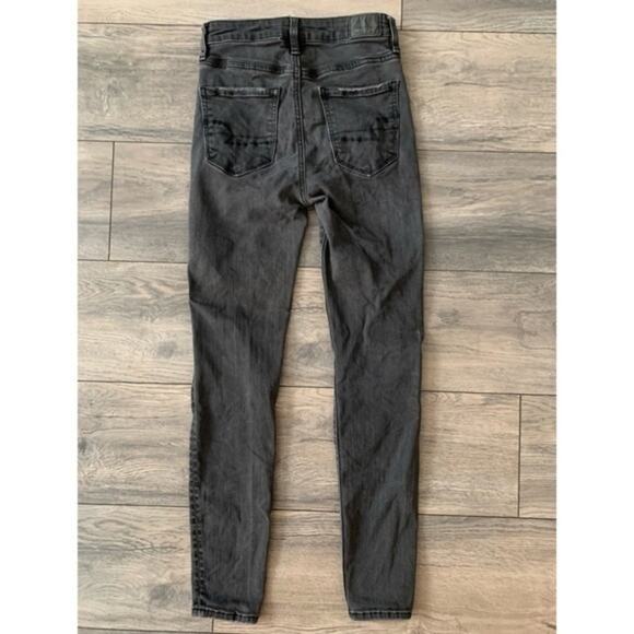 AEO 10” Super High-Rise 24x26 Distressed Jeggings Charcoal Size 0 Short - Picture 2 of 7